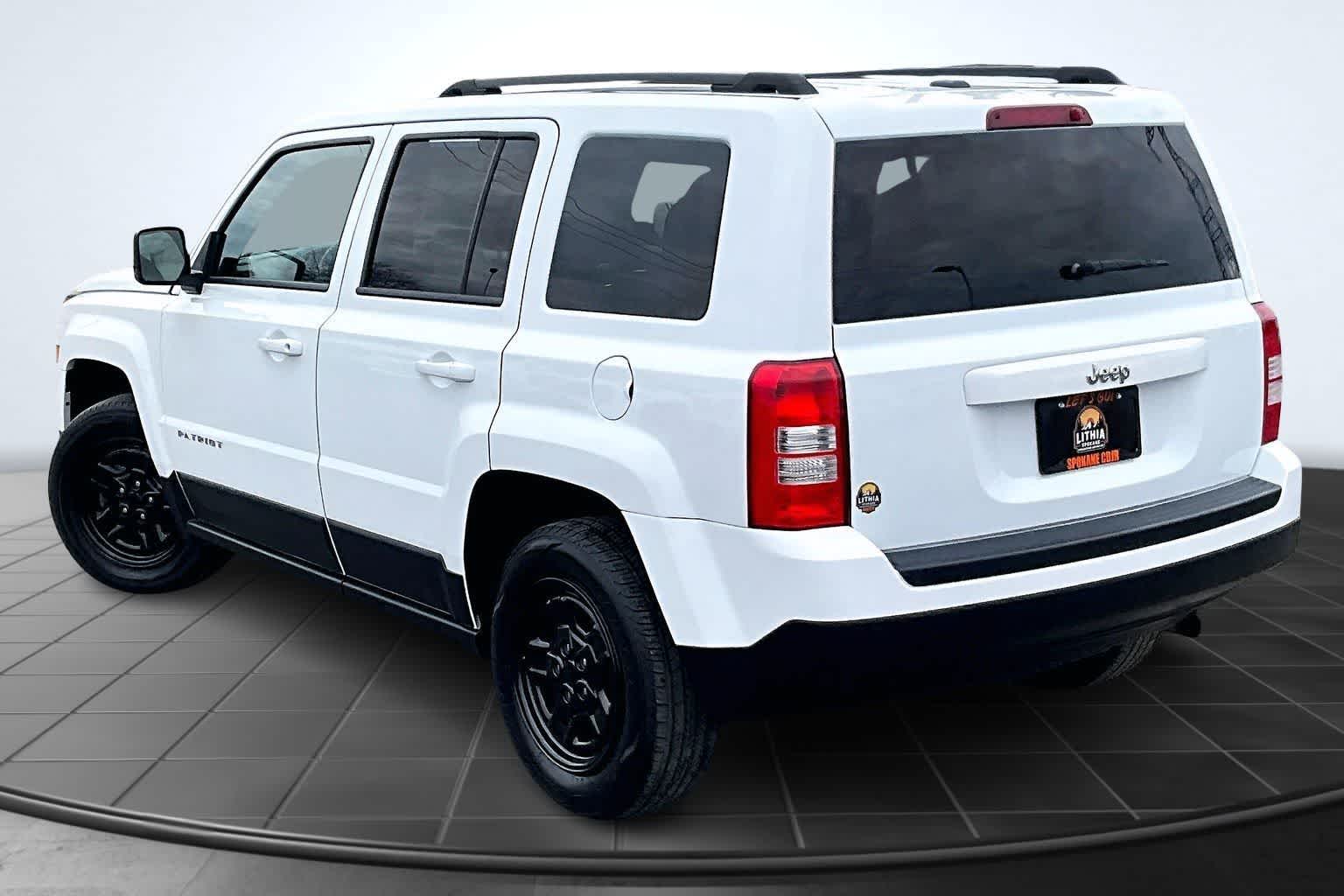 Thumbnail: 2016 Jeep Patriot - 4