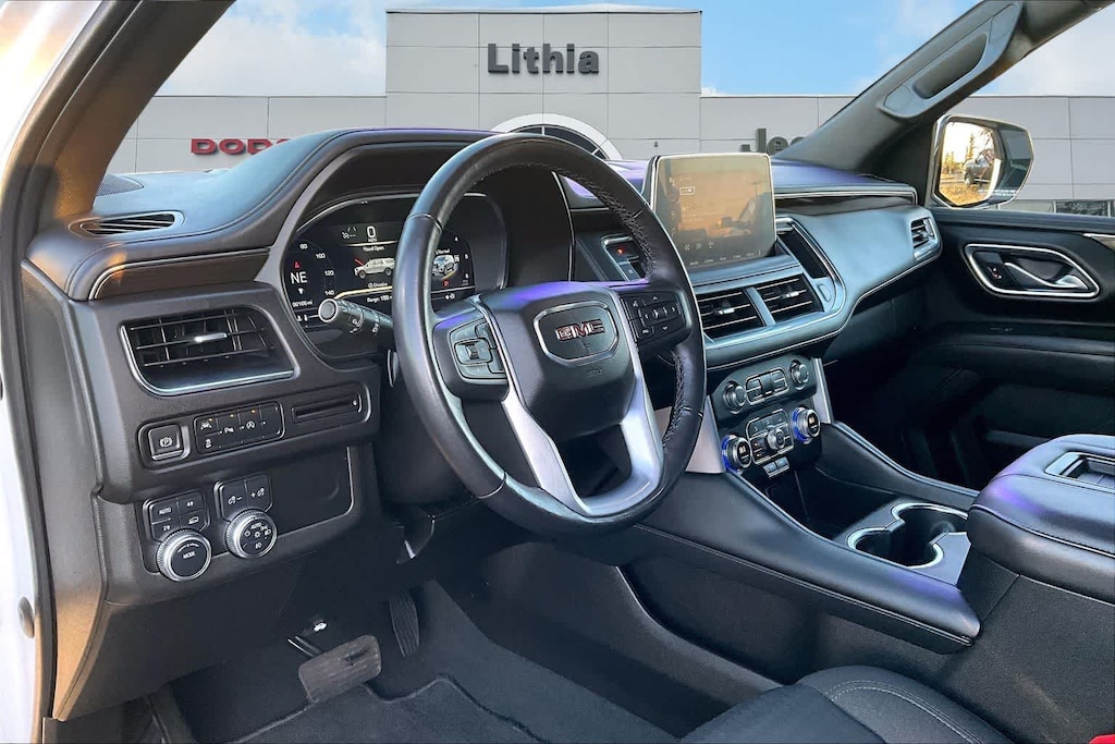 Used 2023 GMC Yukon SLE SUV