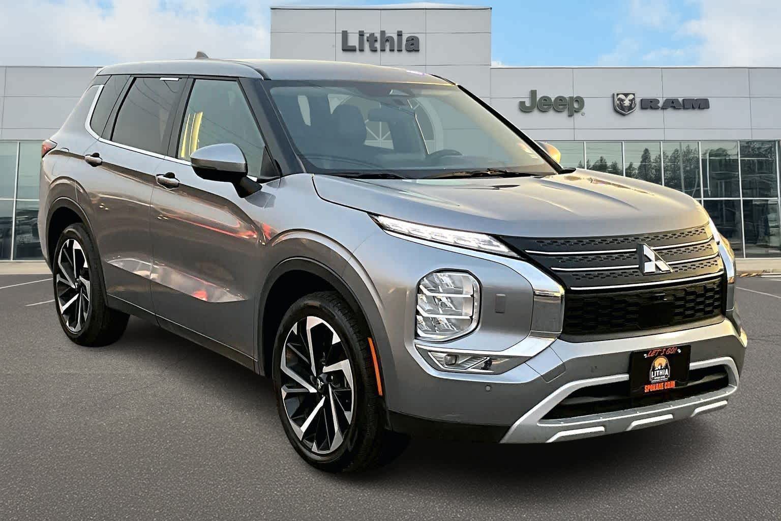 Thumbnail: 2024 Mitsubishi Outlander - 22