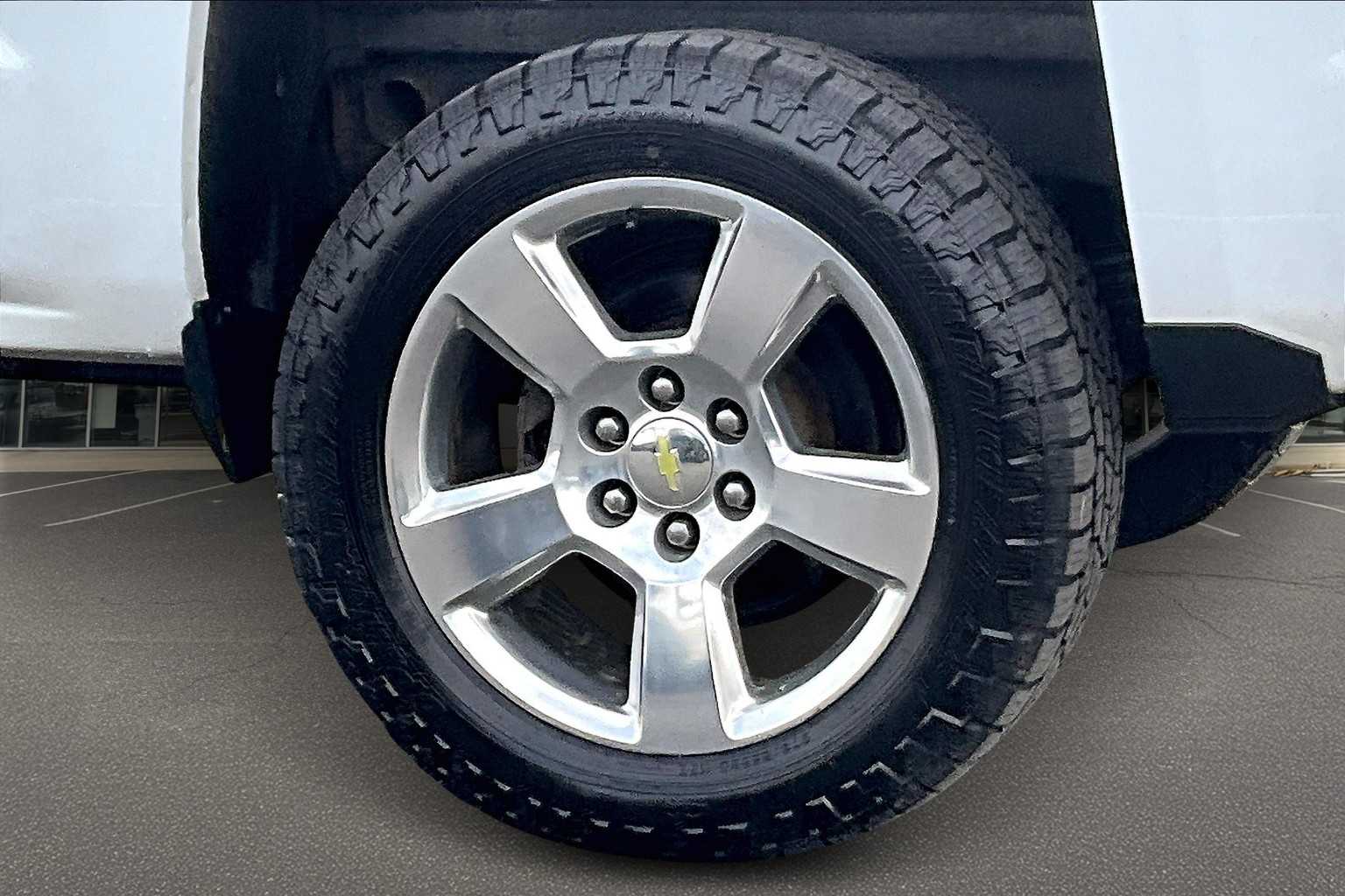 Thumbnail: 2015 Chevrolet Silverado 1500 - 35
