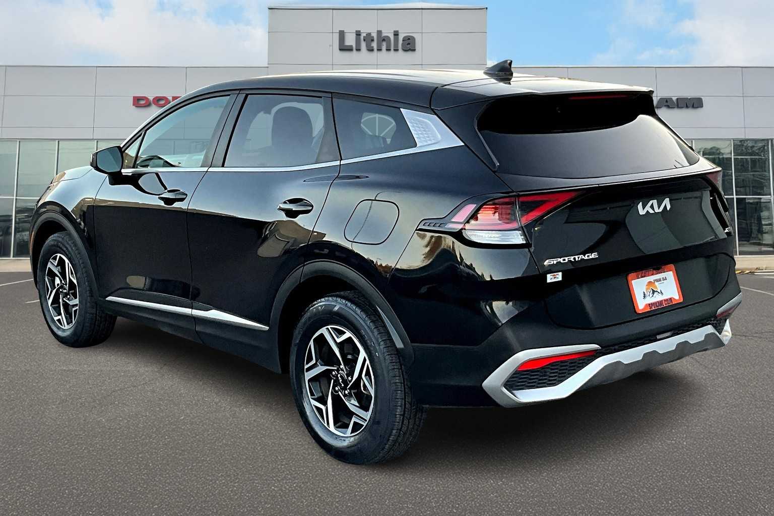 2024 Kia Sportage LX photo 4