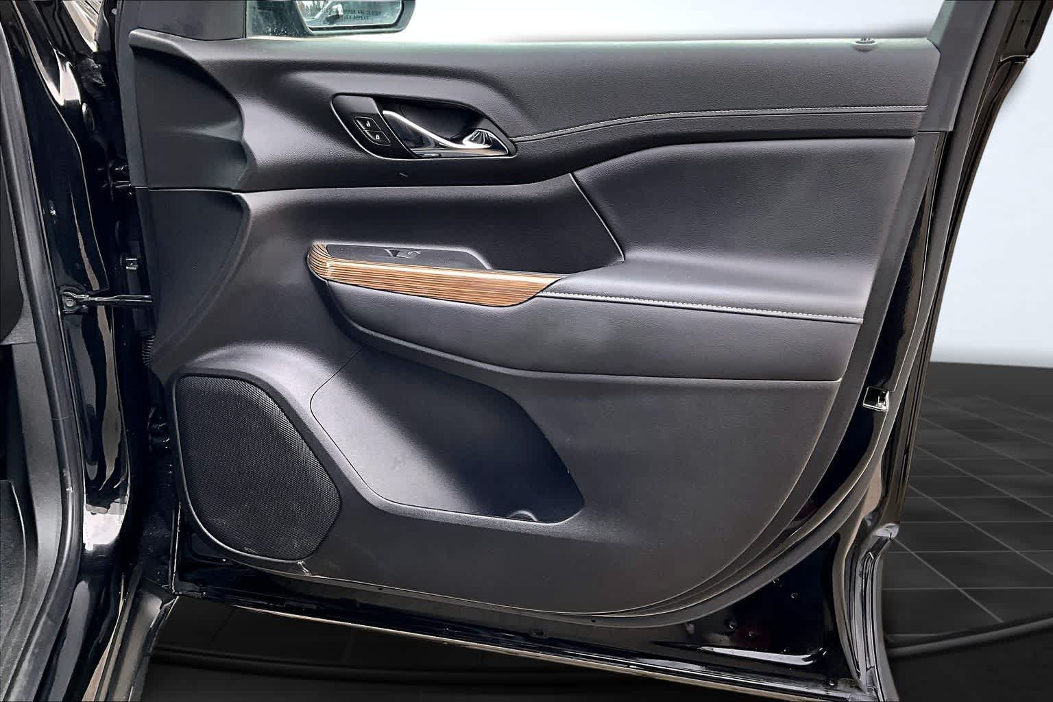 Thumbnail: 2023 GMC Acadia - 29