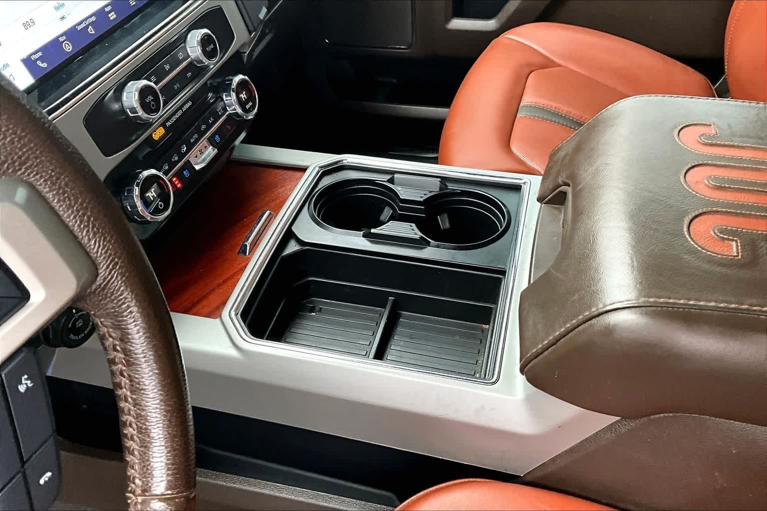 Thumbnail: 2022 Ford Econoline - 17