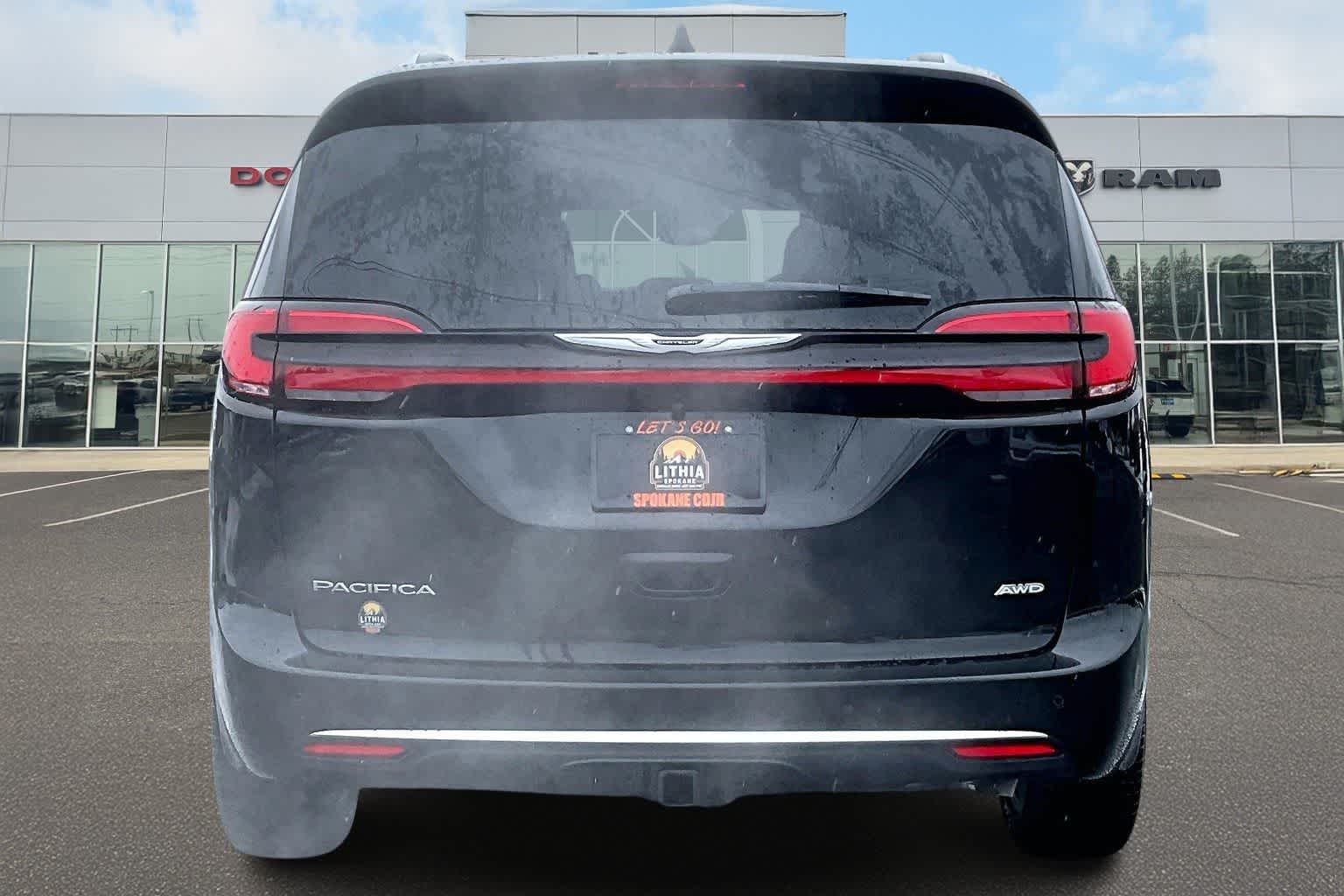 Thumbnail: 2026 Chrysler Pacifica - 5