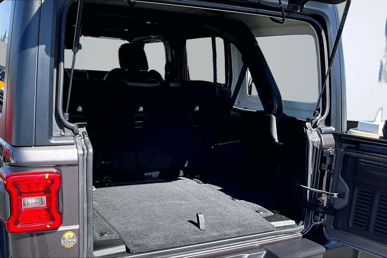 Thumbnail: 2025 Jeep Wrangler - 18