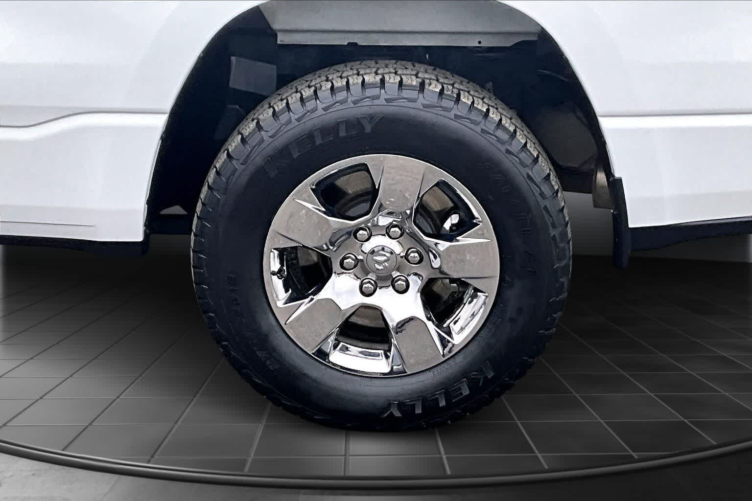 Thumbnail: 2022 RAM 1500 - 36