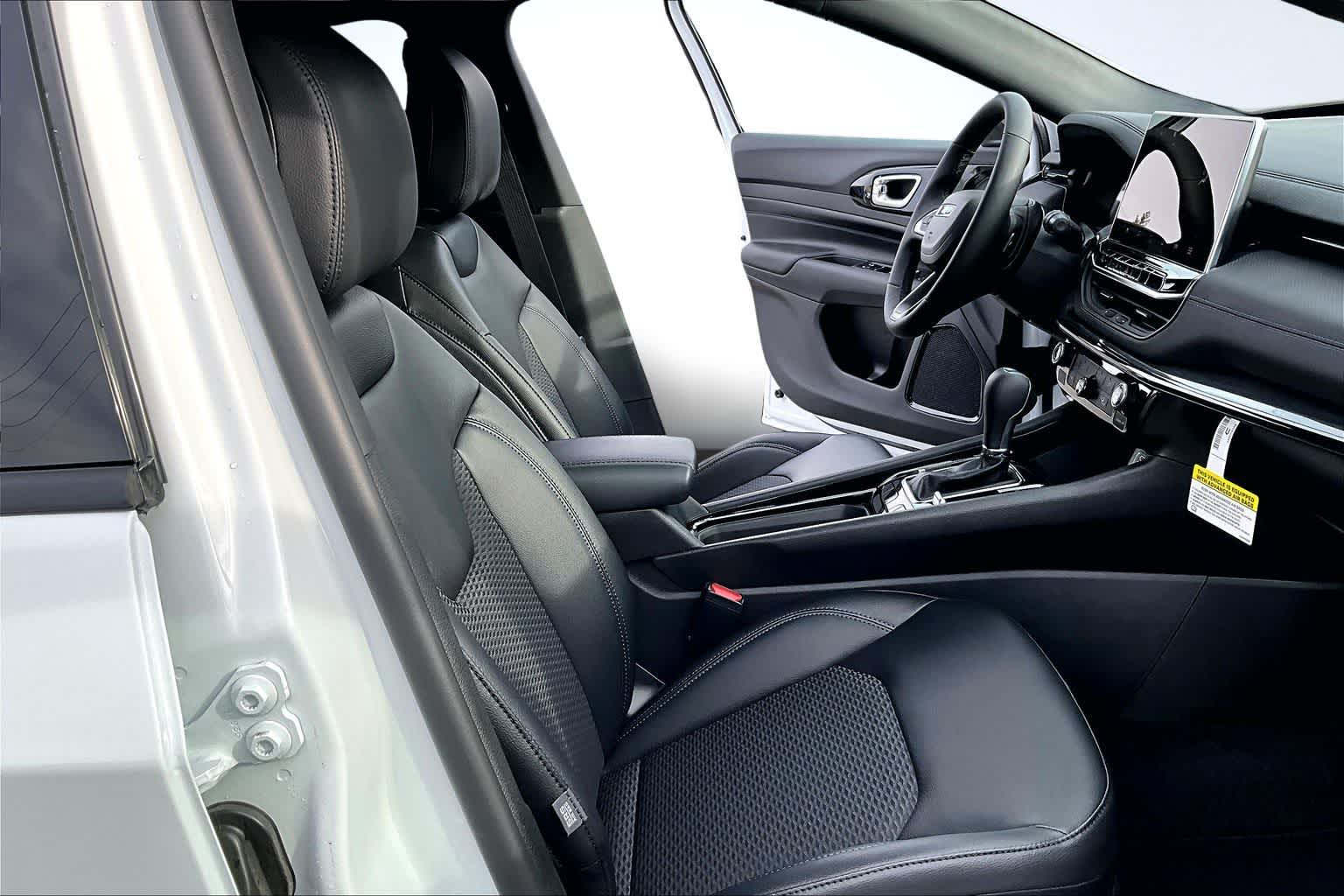 Thumbnail: 2026 Jeep Compass - 14