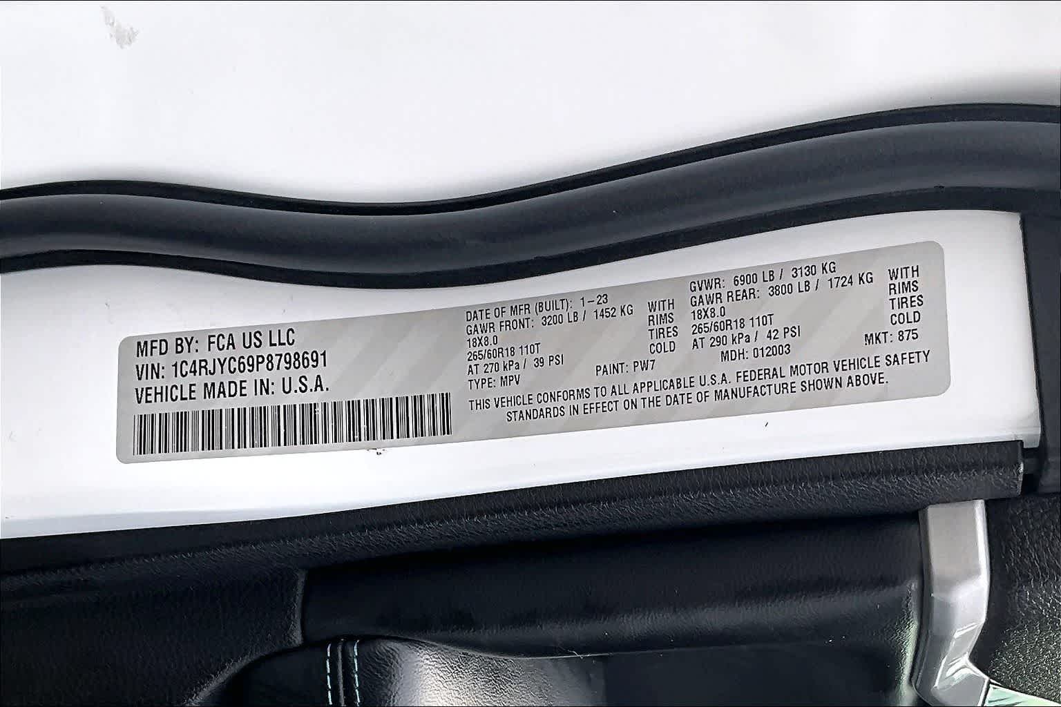 Thumbnail: 2023 Jeep Grand Cherokee - 21