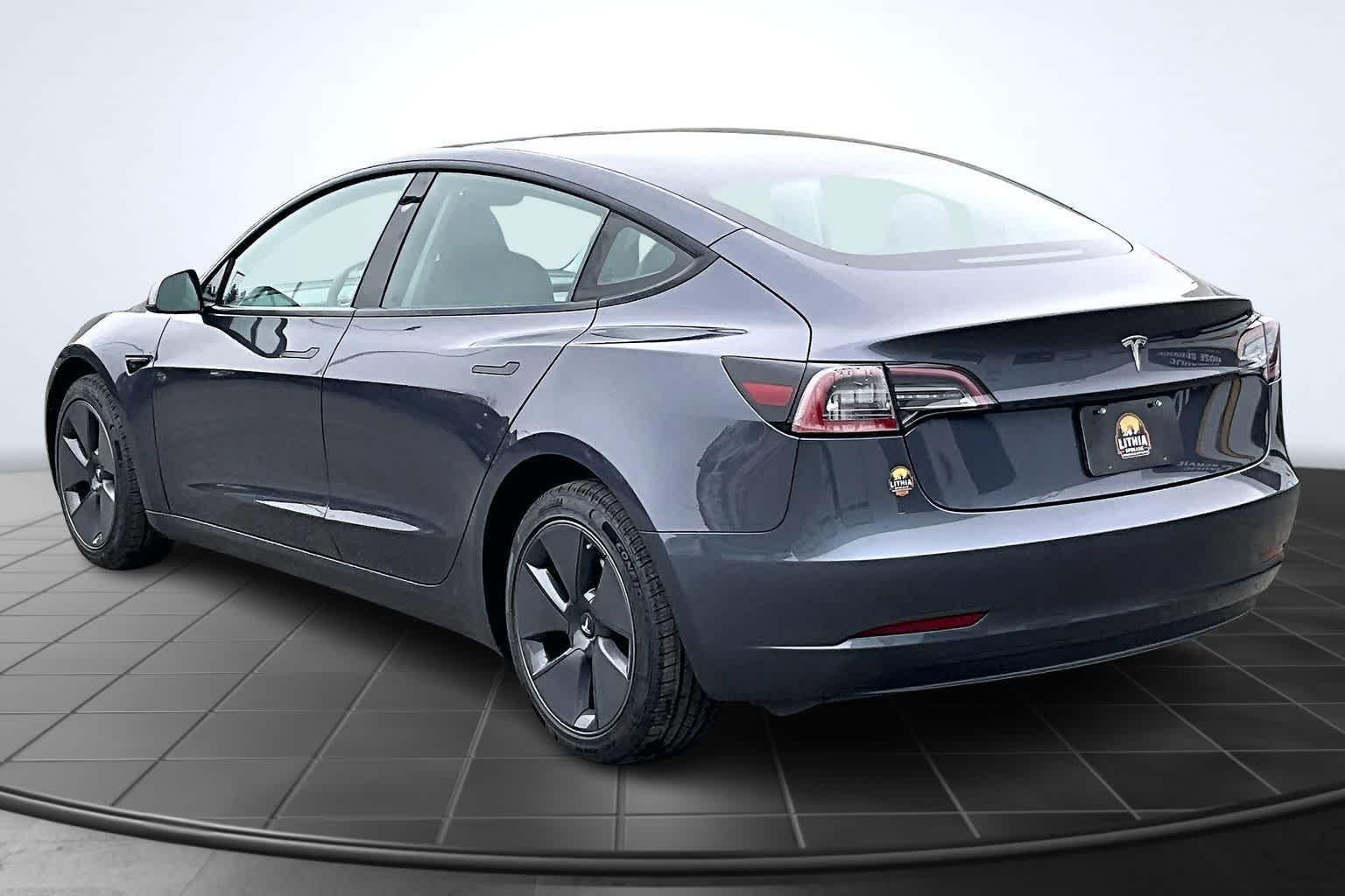 Thumbnail: 2023 Tesla Model 3 - 4