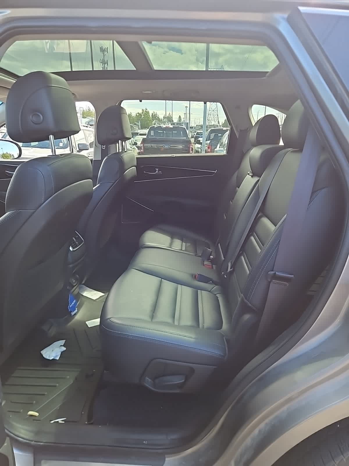 Thumbnail: 2017 Kia Sorento - 10