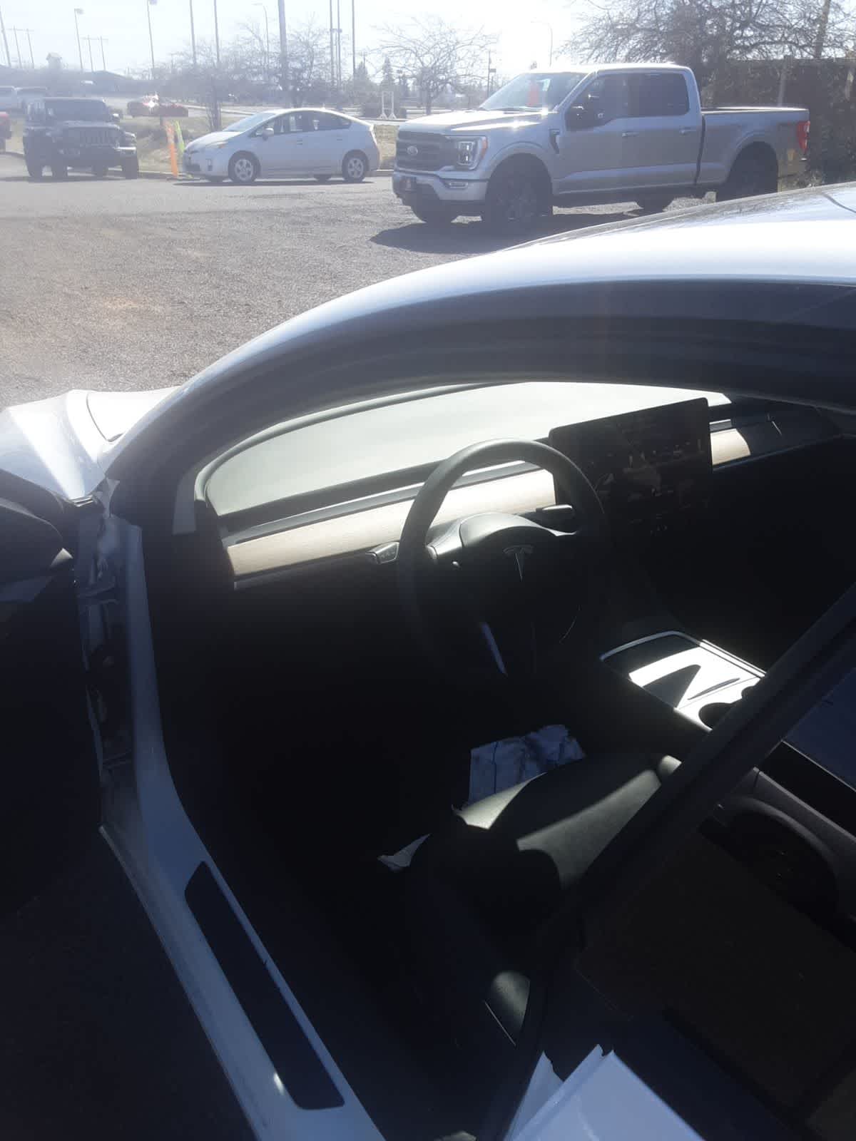 Thumbnail: 2023 Tesla Model 3 - 7