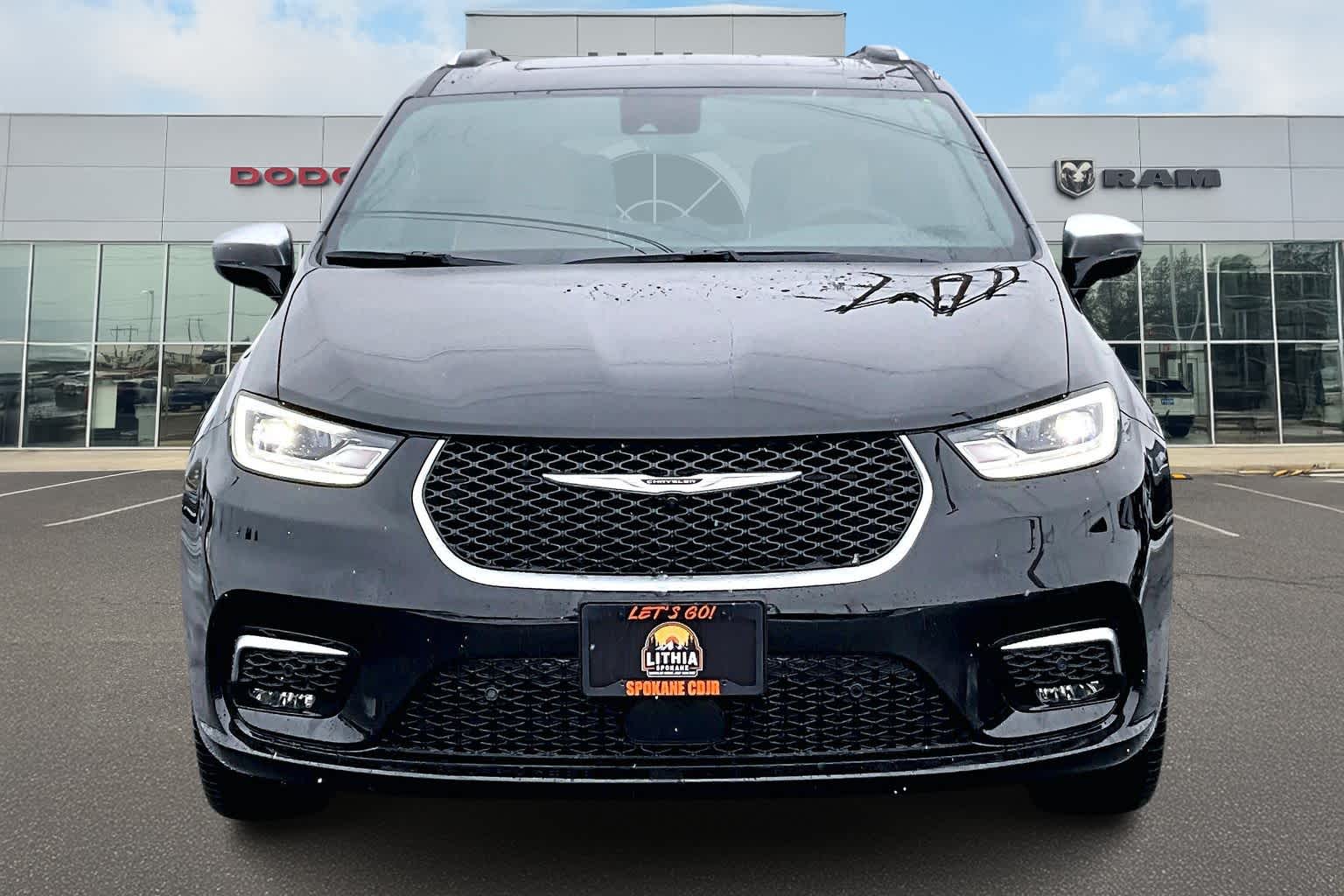 Thumbnail: 2026 Chrysler Pacifica - 6