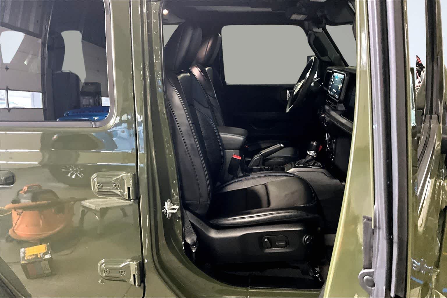 Thumbnail: 2024 Jeep Wrangler - 14