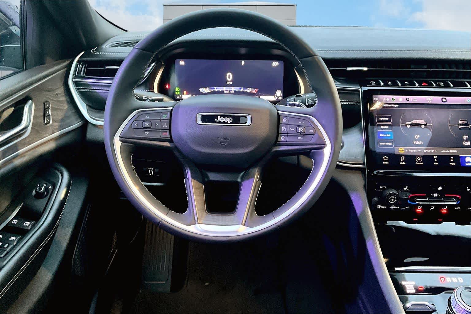 Thumbnail: 2024 Jeep Grand Cherokee - 15