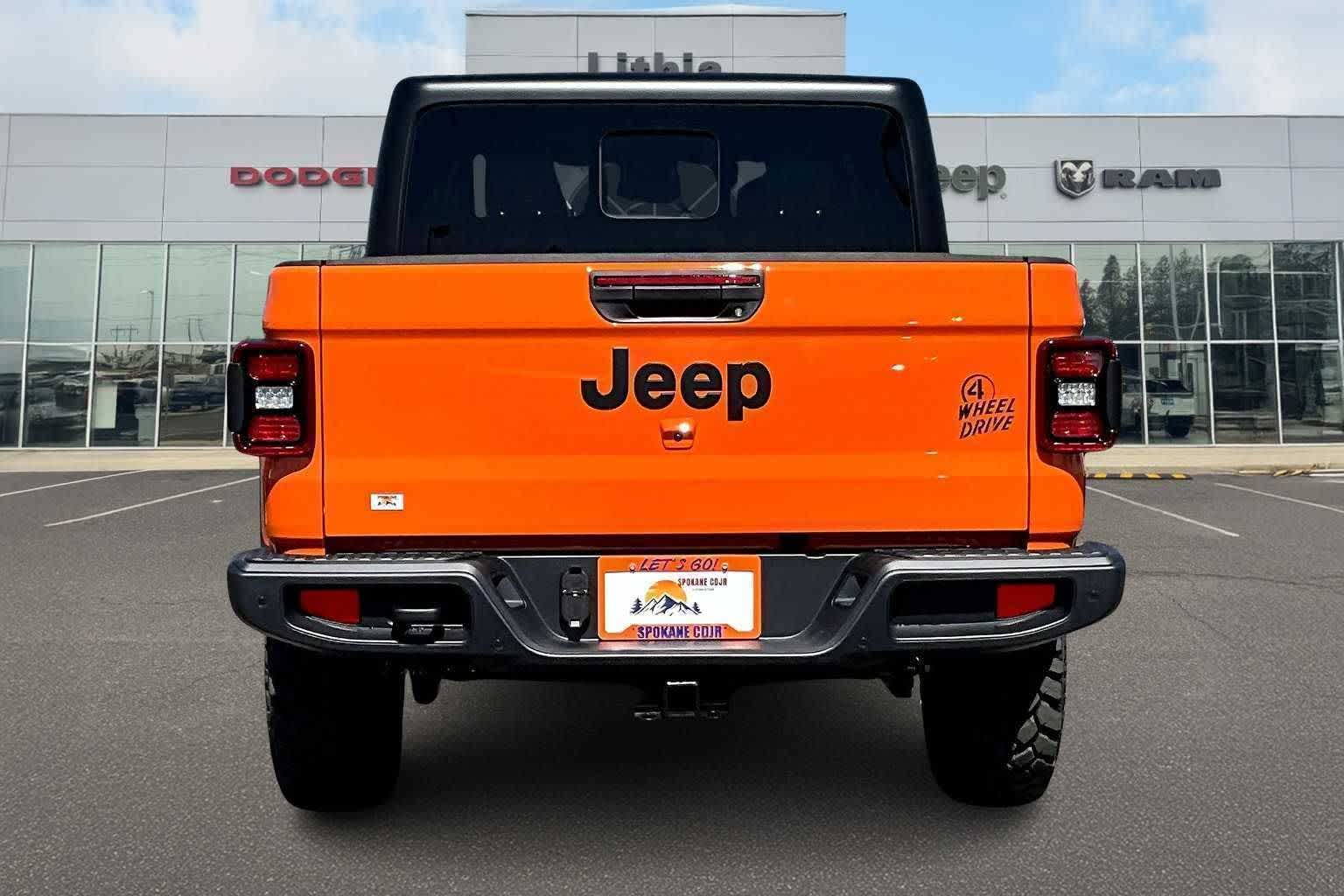 Thumbnail: 2025 Jeep Gladiator - 6