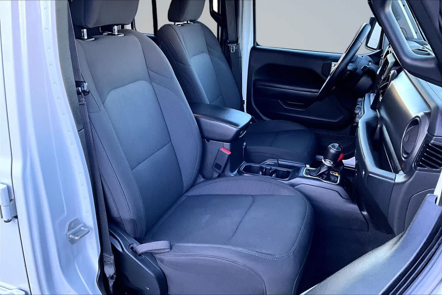 Thumbnail: 2022 Jeep Gladiator - 14