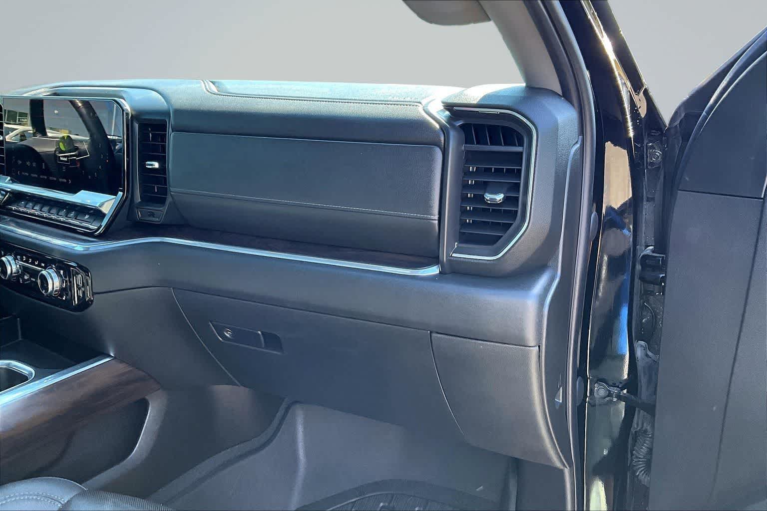 Thumbnail: 2023 GMC Sierra 1500 - 23