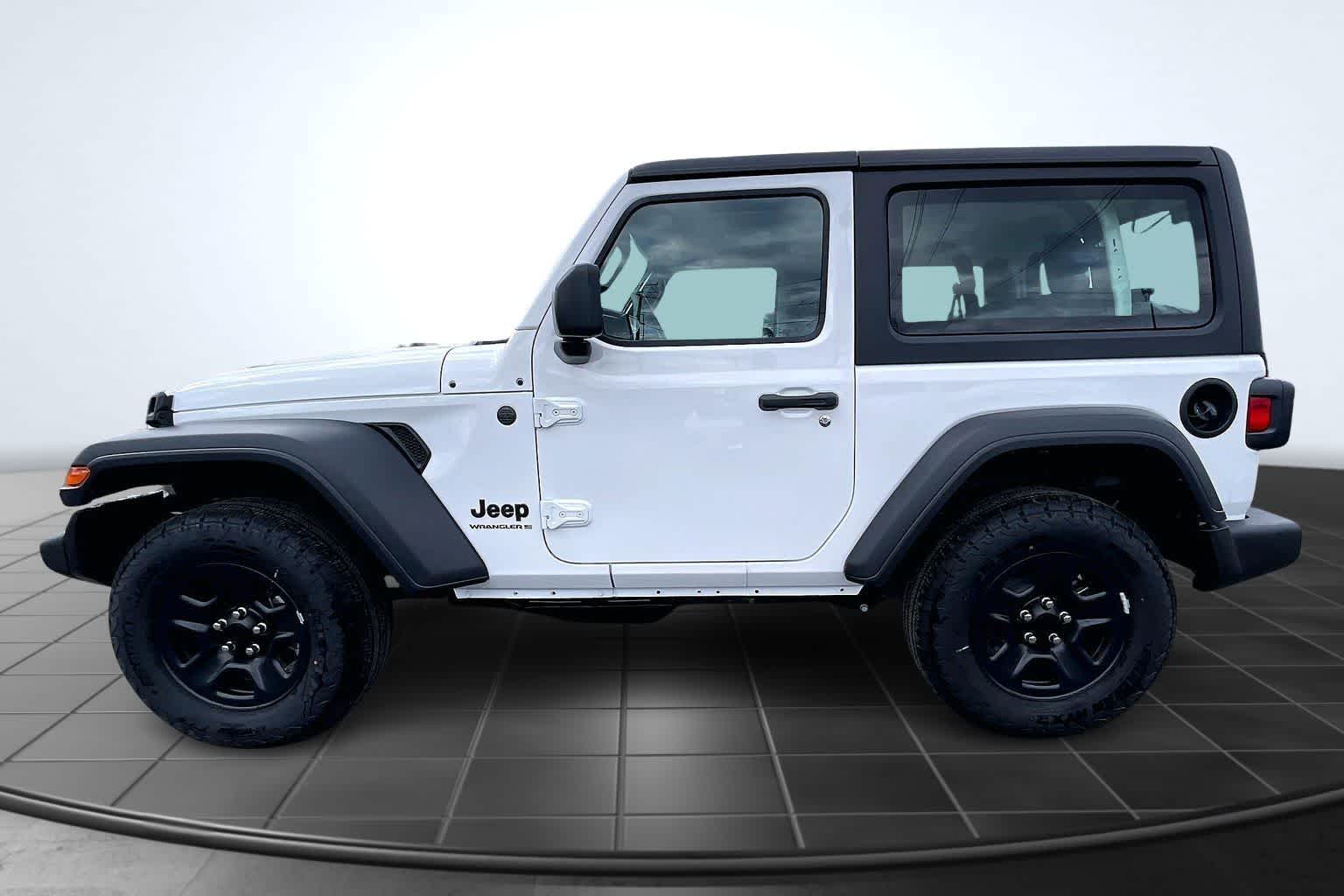 Thumbnail: 2026 Jeep Wrangler - 3