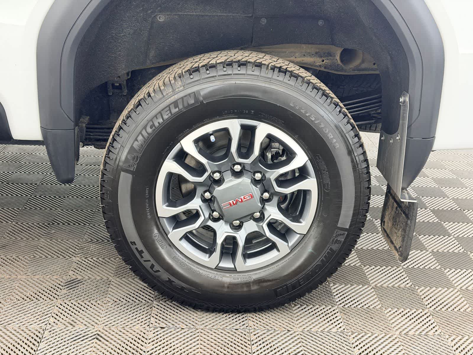 Thumbnail: 2024 GMC Sierra 2500 - 14