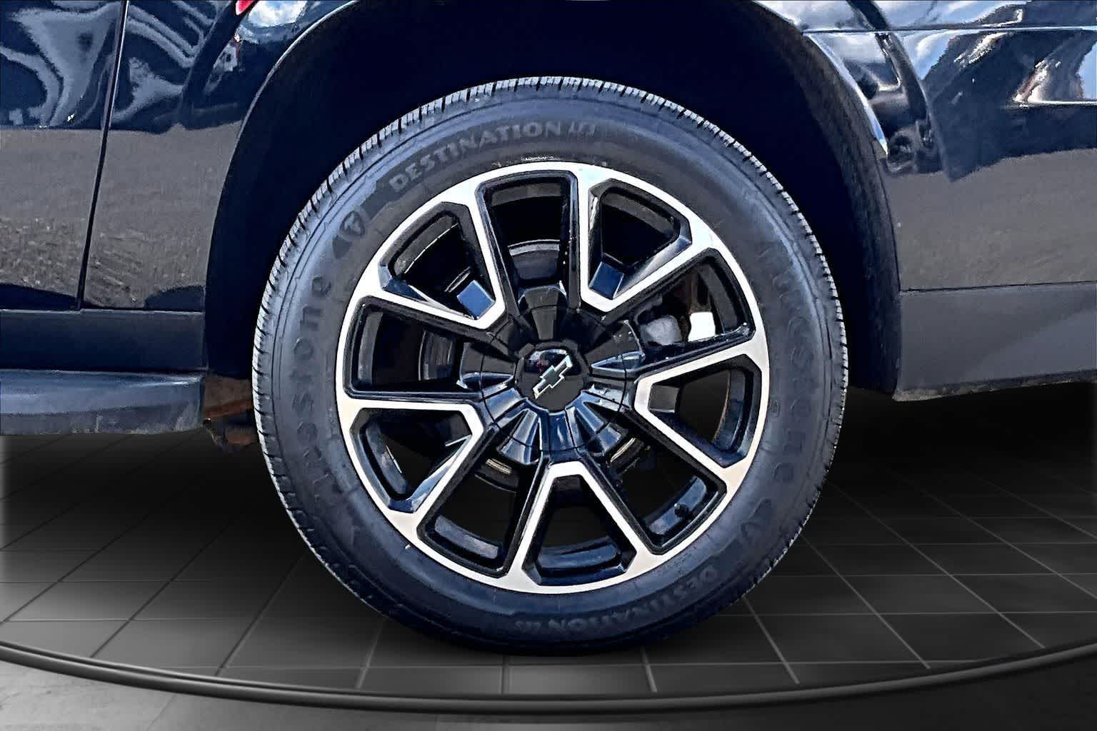 Thumbnail: 2024 Chevrolet Suburban - 36