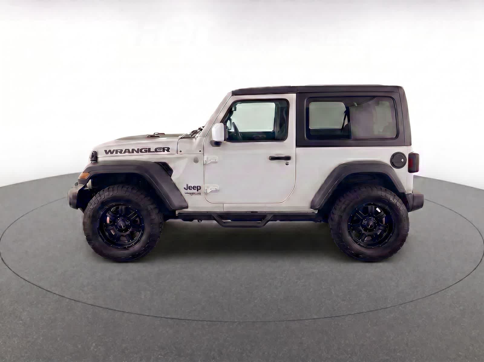 Thumbnail: 2021 Jeep Wrangler - 6