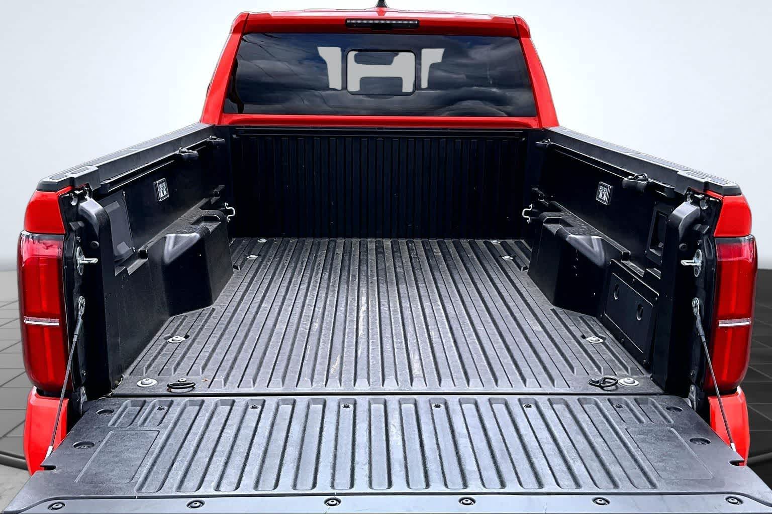 Thumbnail: 2024 Toyota Tacoma - 18