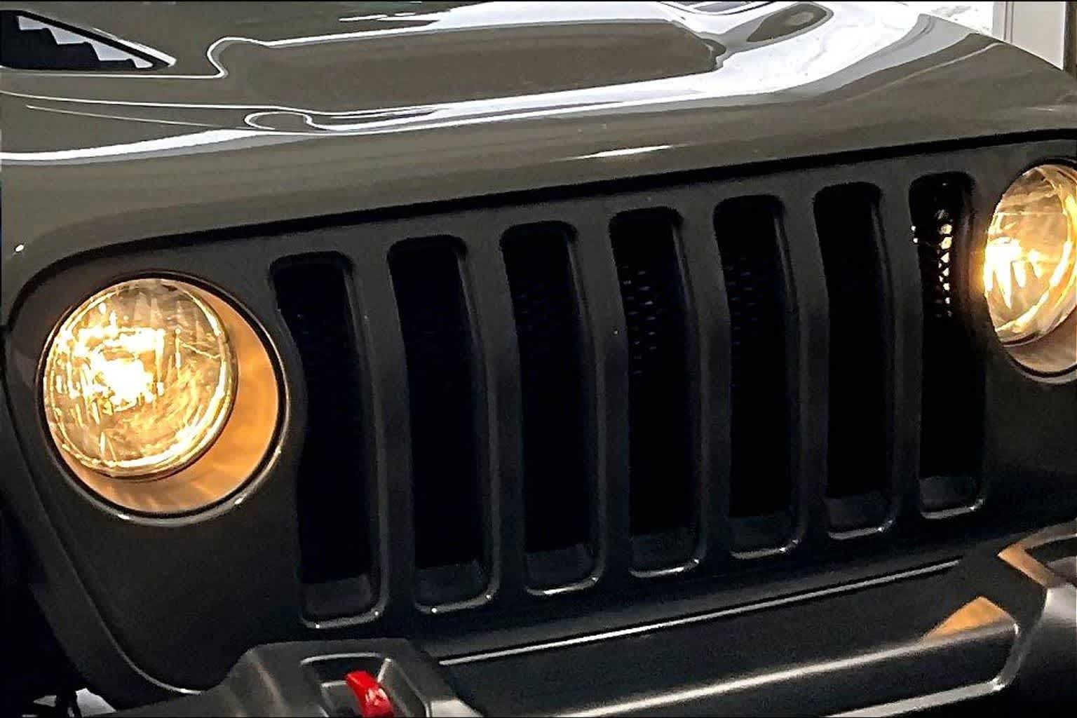 Thumbnail: 2023 Jeep Wrangler - 33