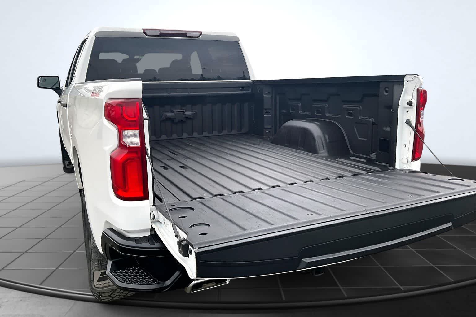 Thumbnail: 2021 Chevrolet Silverado 1500 - 19