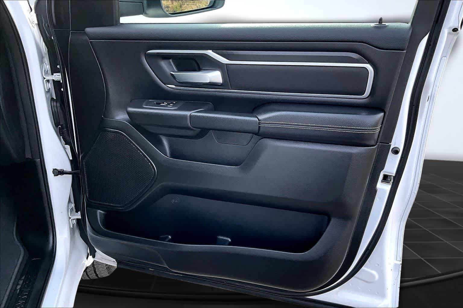 Thumbnail: 2025 RAM 1500 - 29