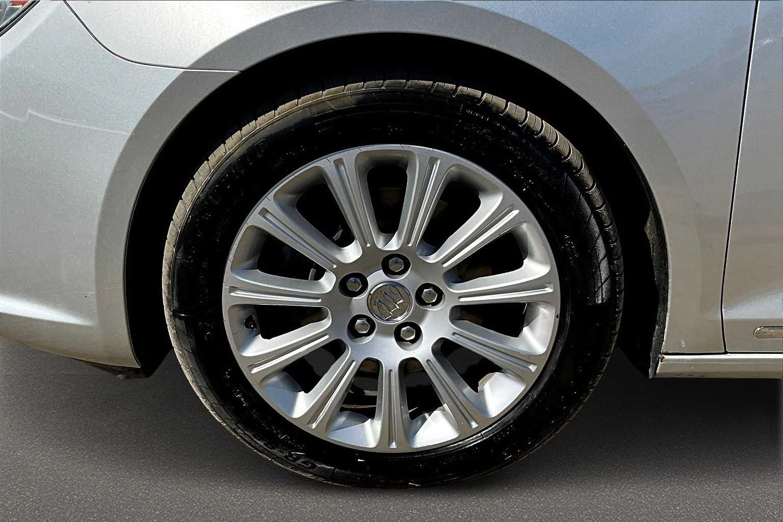 Thumbnail: 2013 Buick LaCrosse - 8