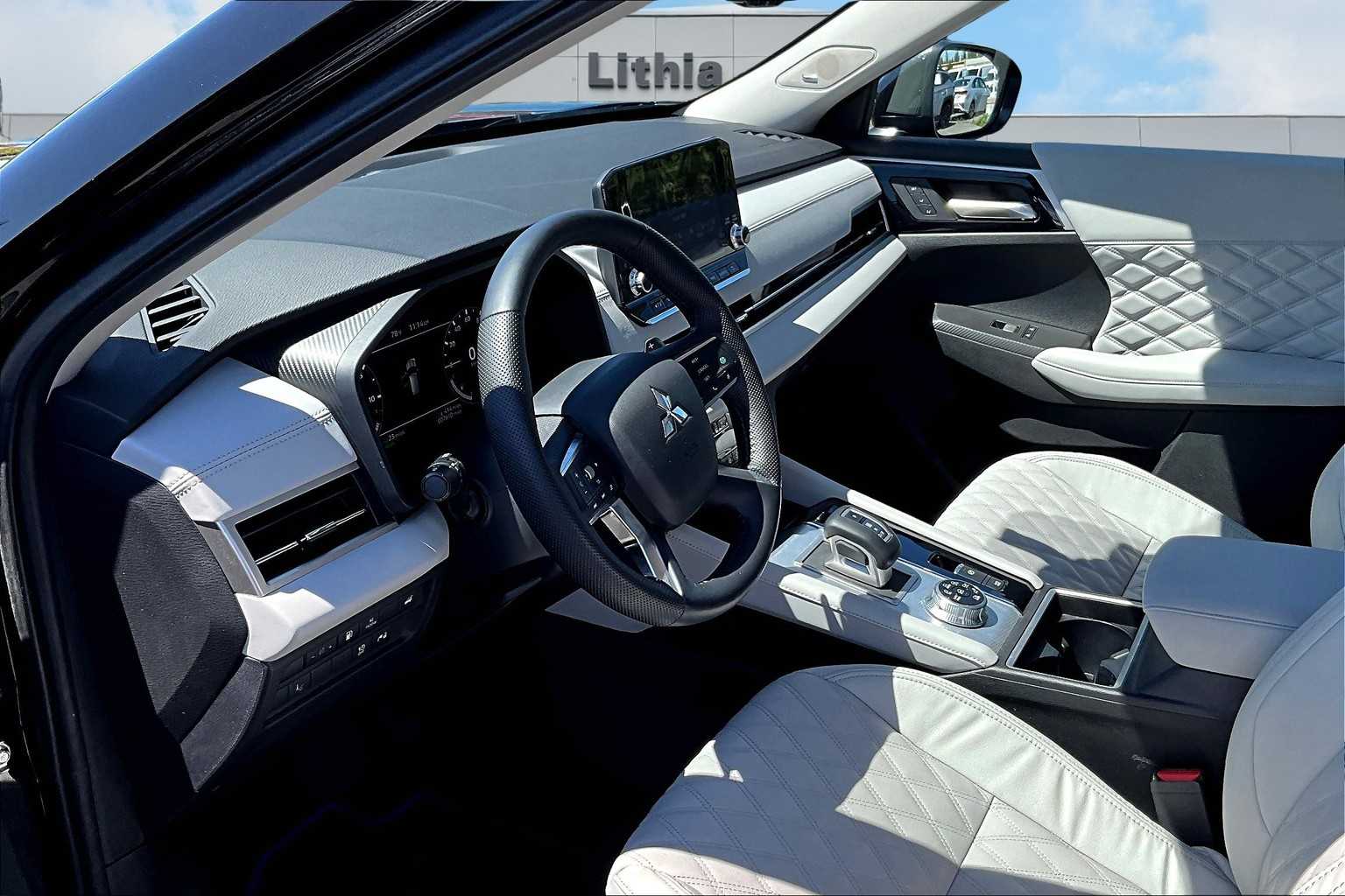 Used 2023 Mitsubishi Outlander Plug-In Hybrid SEL with VIN JA4T5VA92PZ051413 for sale in Spokane, WA