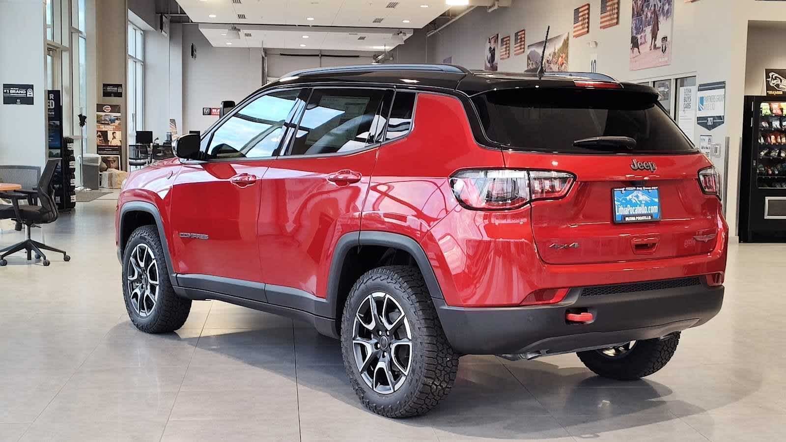 2026 Jeep Compass Trailhawk Sport photo 3