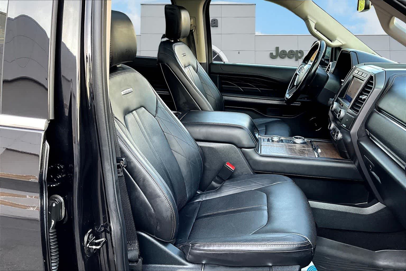 Thumbnail: 2021 Ford Expedition - 14