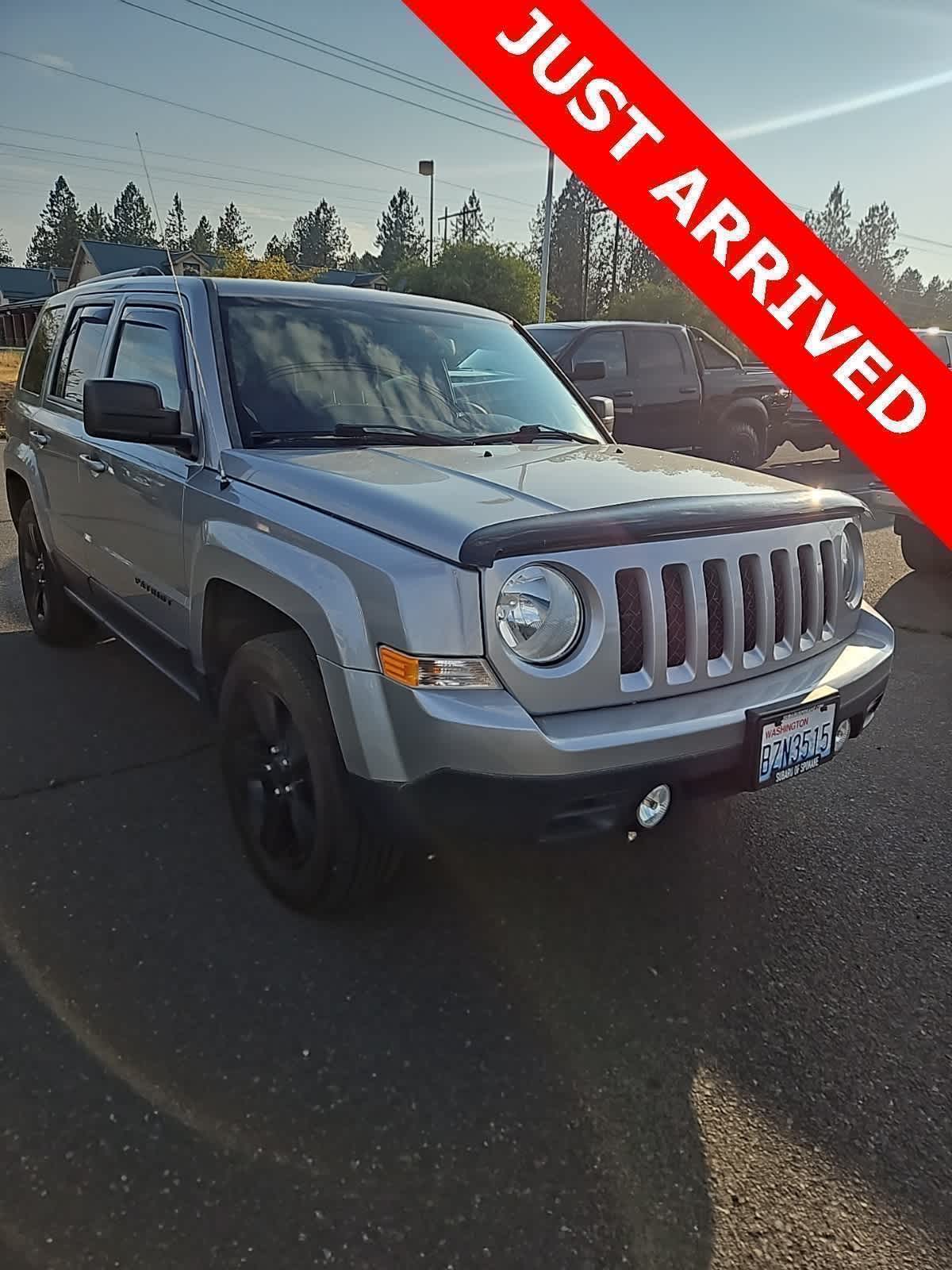 Thumbnail: 2015 Jeep Patriot - 3