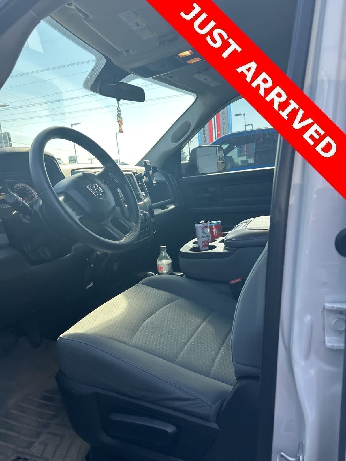 2017 Ram 2500 Tradesman photo 2