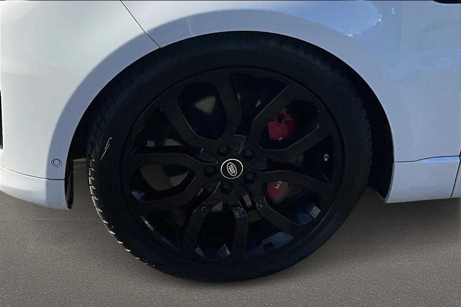 Thumbnail: 2020 Land Rover Range Rover Sport - 8