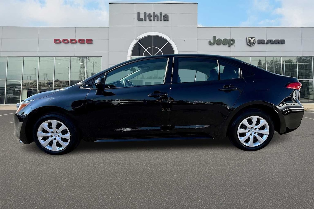 Used 2024 Toyota Corolla LE Sedan