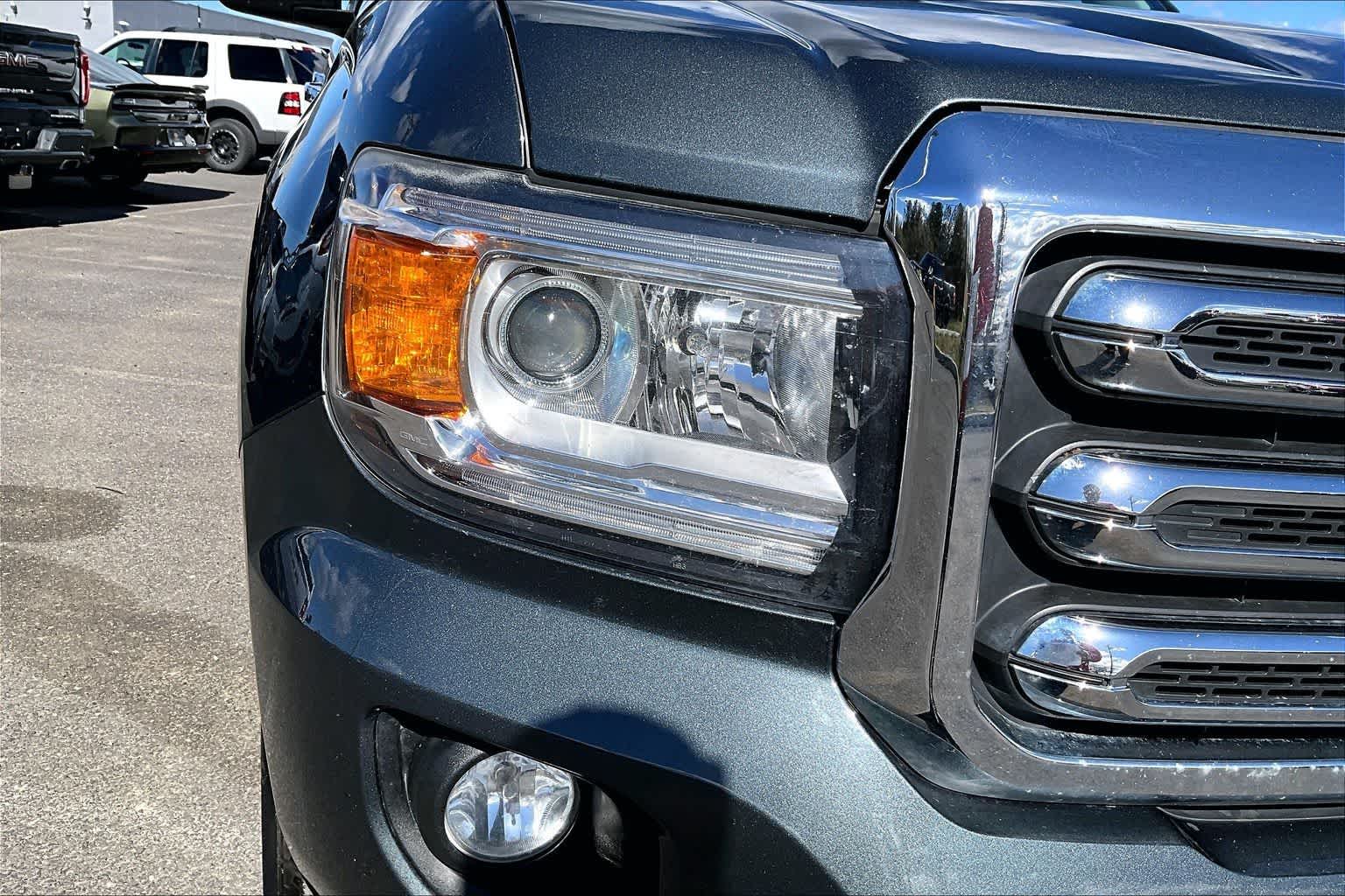 Thumbnail: 2017 GMC Canyon - 31