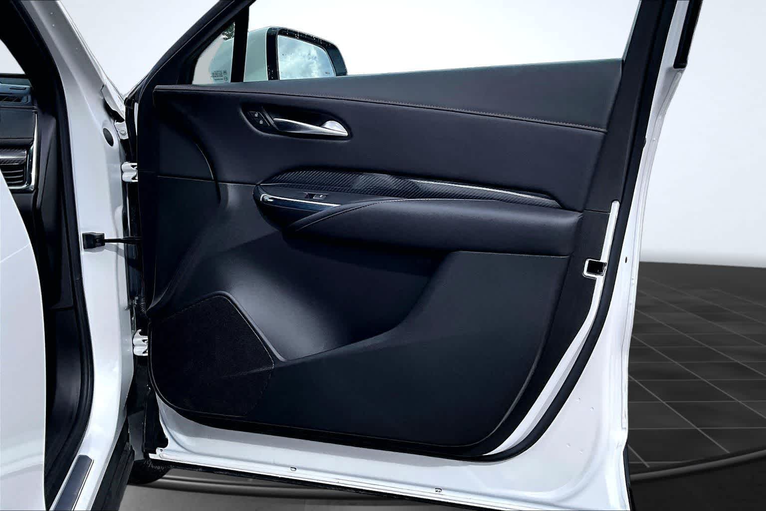 2023 Cadillac XT4 Sport - Photo 29