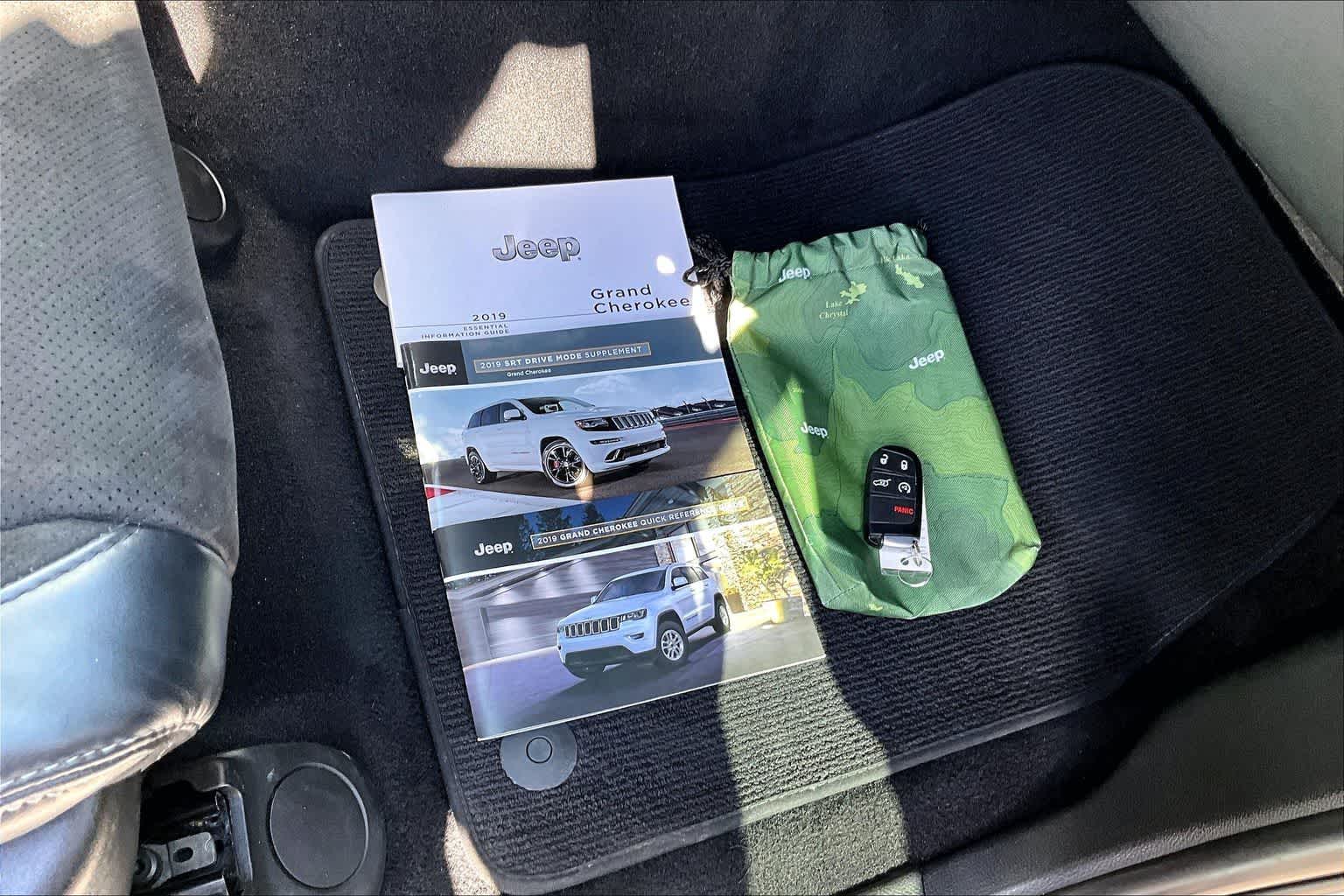 Thumbnail: 2019 Jeep Grand Cherokee - 20