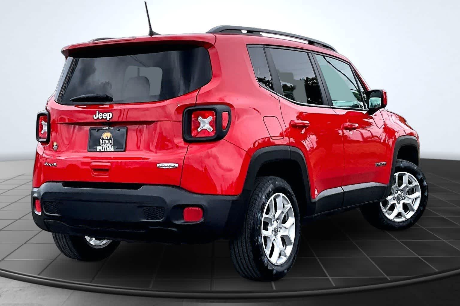 Thumbnail: 2018 Jeep Renegade - 23