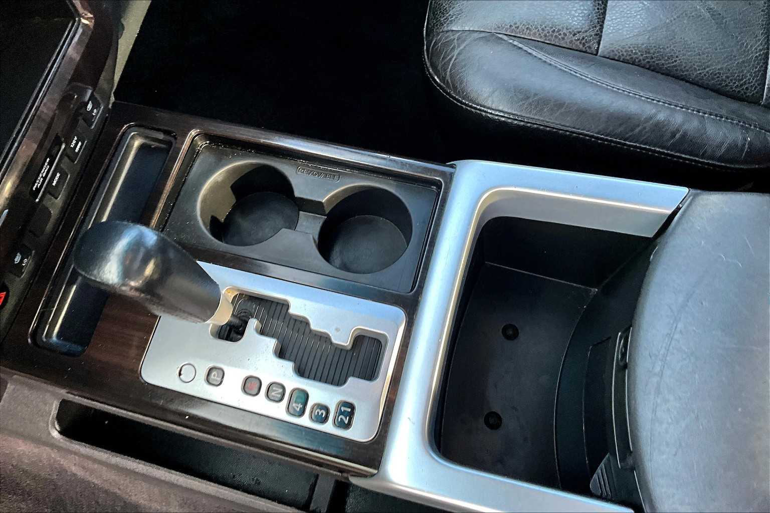 Thumbnail: 2014 Nissan Titan - 17