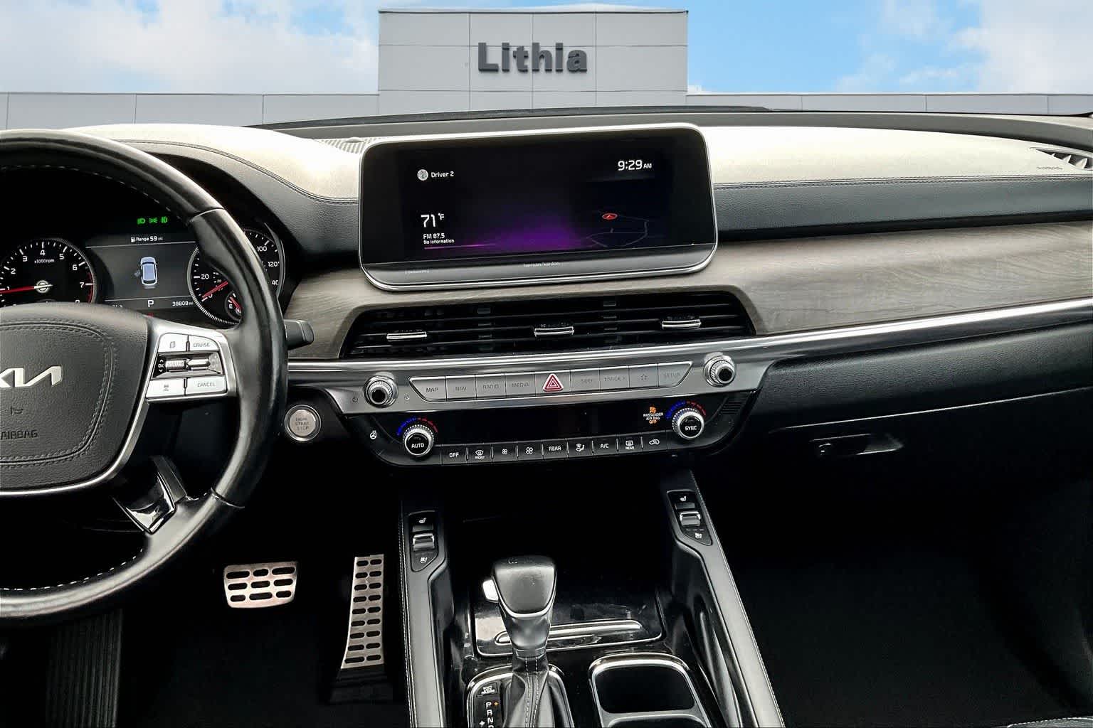 Thumbnail: 2022 Kia Telluride - 16