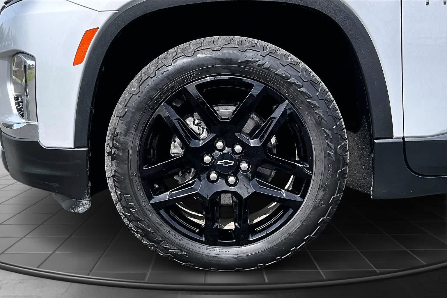 Thumbnail: 2022 Chevrolet Traverse - 8