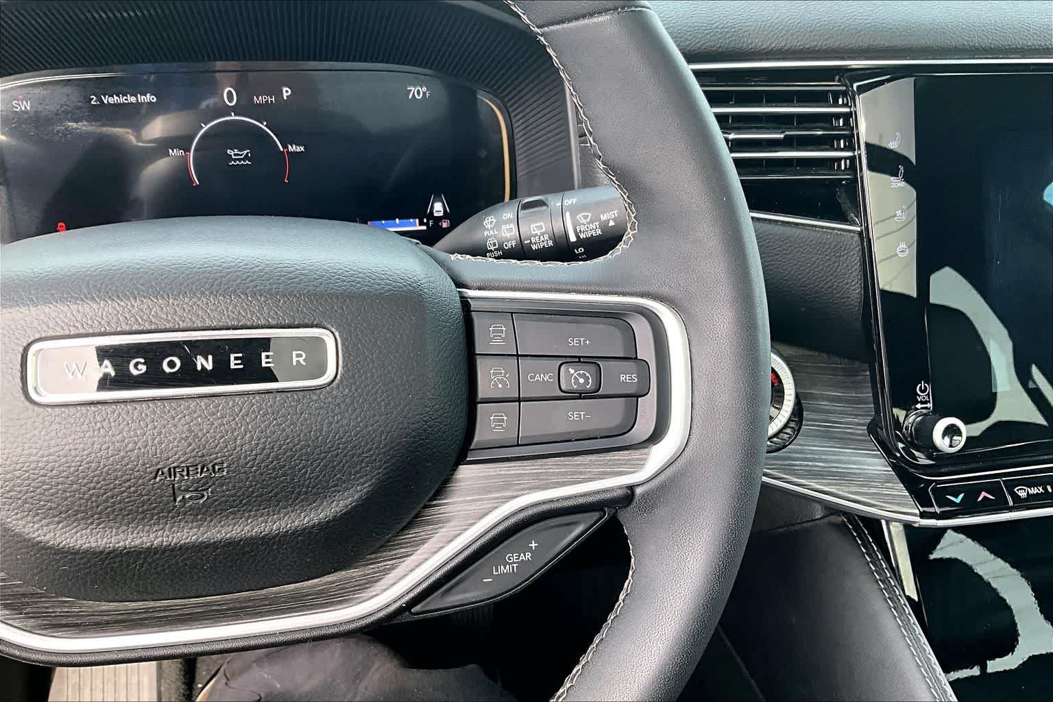 Thumbnail: 2023 Jeep Wagoneer - 26