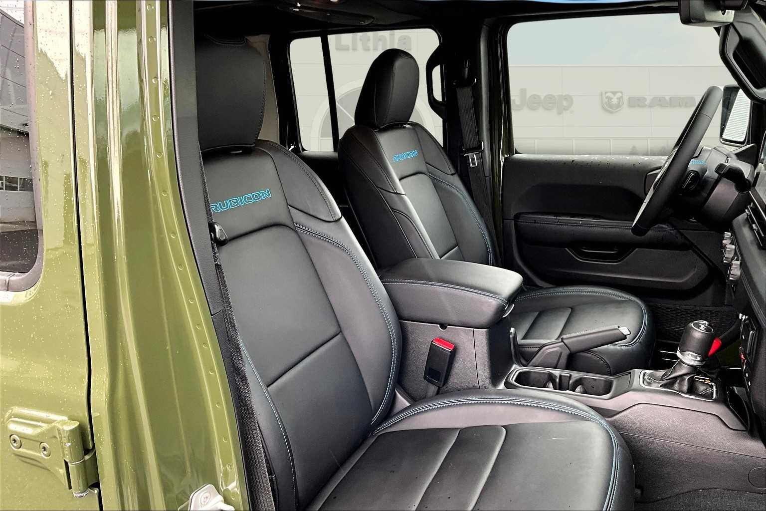 Thumbnail: 2024 Jeep Wrangler - 14