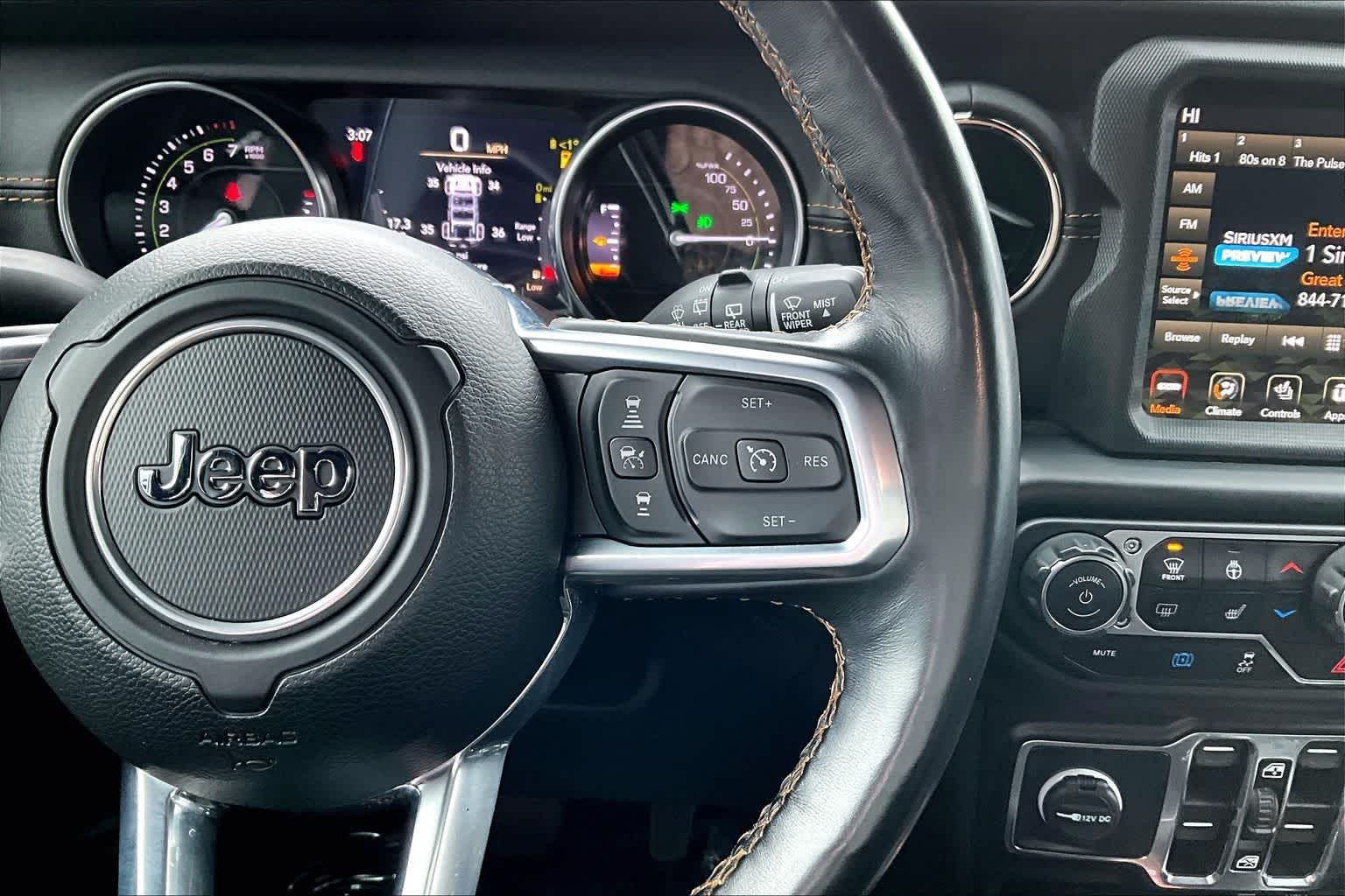 Thumbnail: 2022 Jeep Wrangler - 26