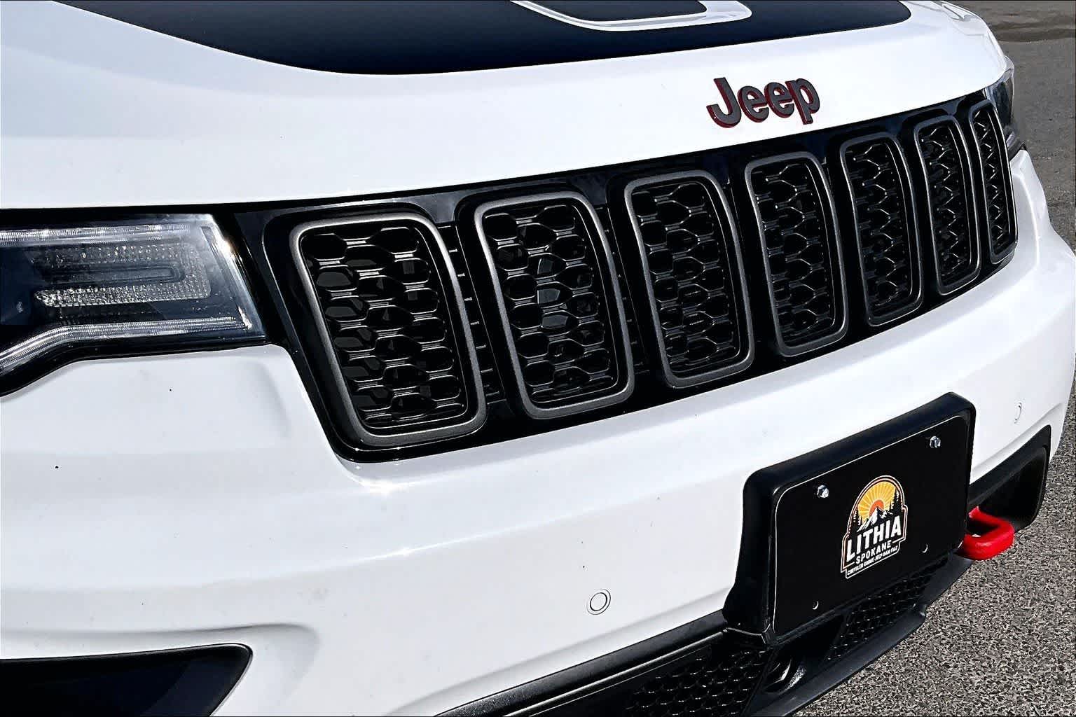 Thumbnail: 2020 Jeep Grand Cherokee - 32