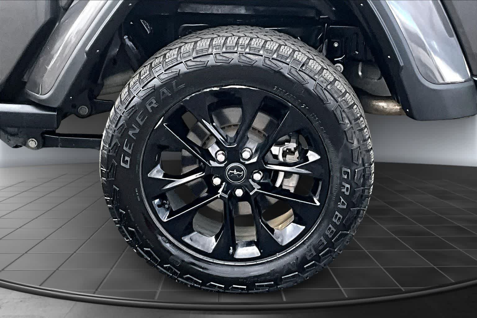 Thumbnail: 2024 Jeep Gladiator - 36