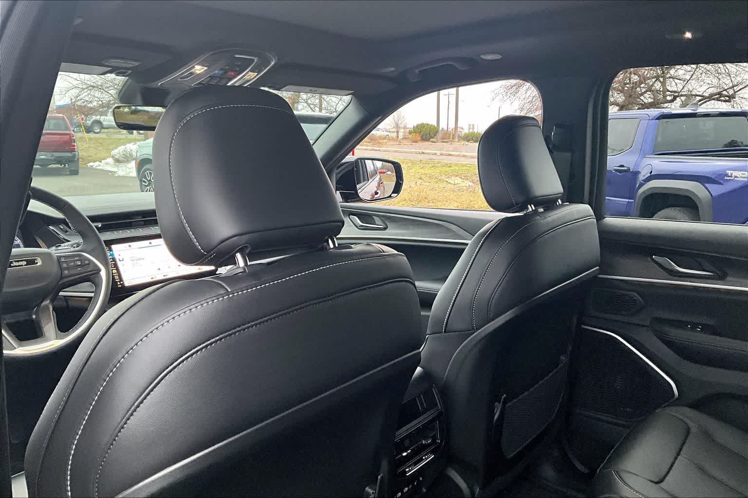 Thumbnail: 2026 Jeep Grand Cherokee - 12